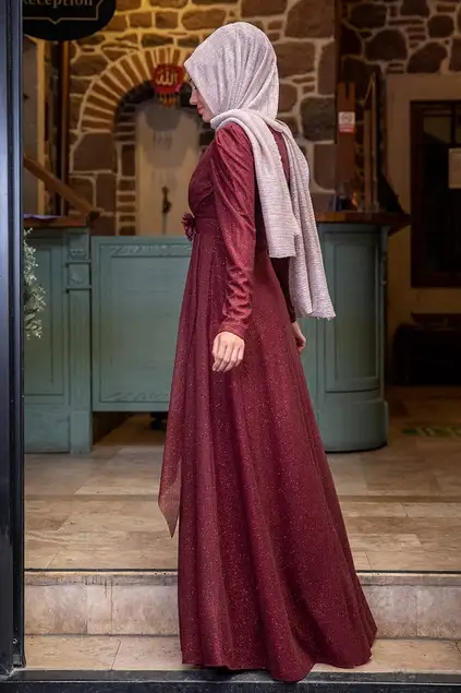 Burgund Farbe Mara Silbriges Abendkleid