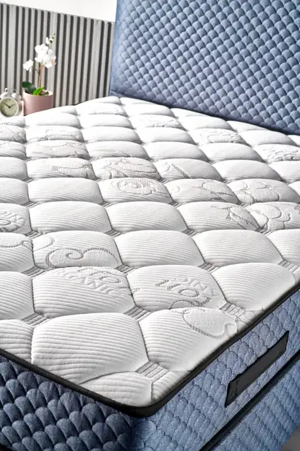 Domino Bett