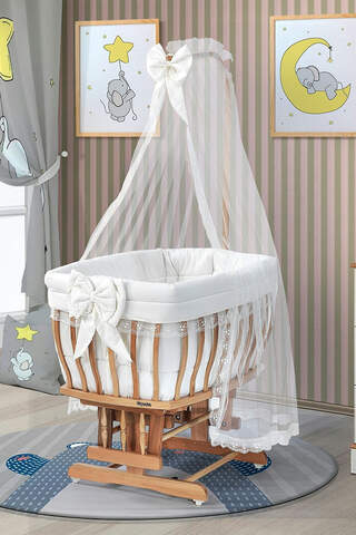 Natural Bow Basket Crib