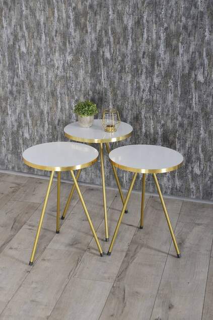 Set da 3 tavolini a incastro Gamba in metallo dorato bianco