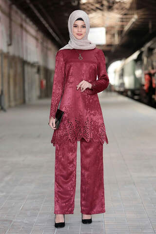 Ayda Hijab Suit Burgundy