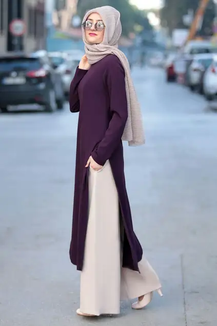 Tuta di colore viola