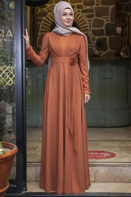Tile Color Mara Silbriges Abendkleid