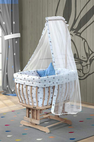 Natural wood star Basket Crib