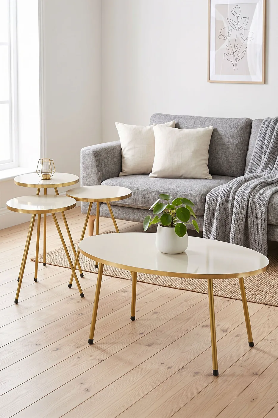 Ovales Couchtisch- & Satztisch-Set mit goldfarbenen Metallbeinen - Creme