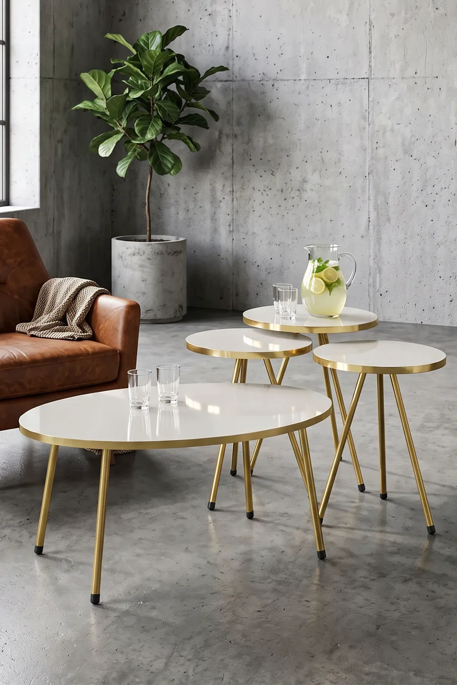 Ovales Couchtisch- & Satztisch-Set mit goldfarbenen Metallbeinen - Creme