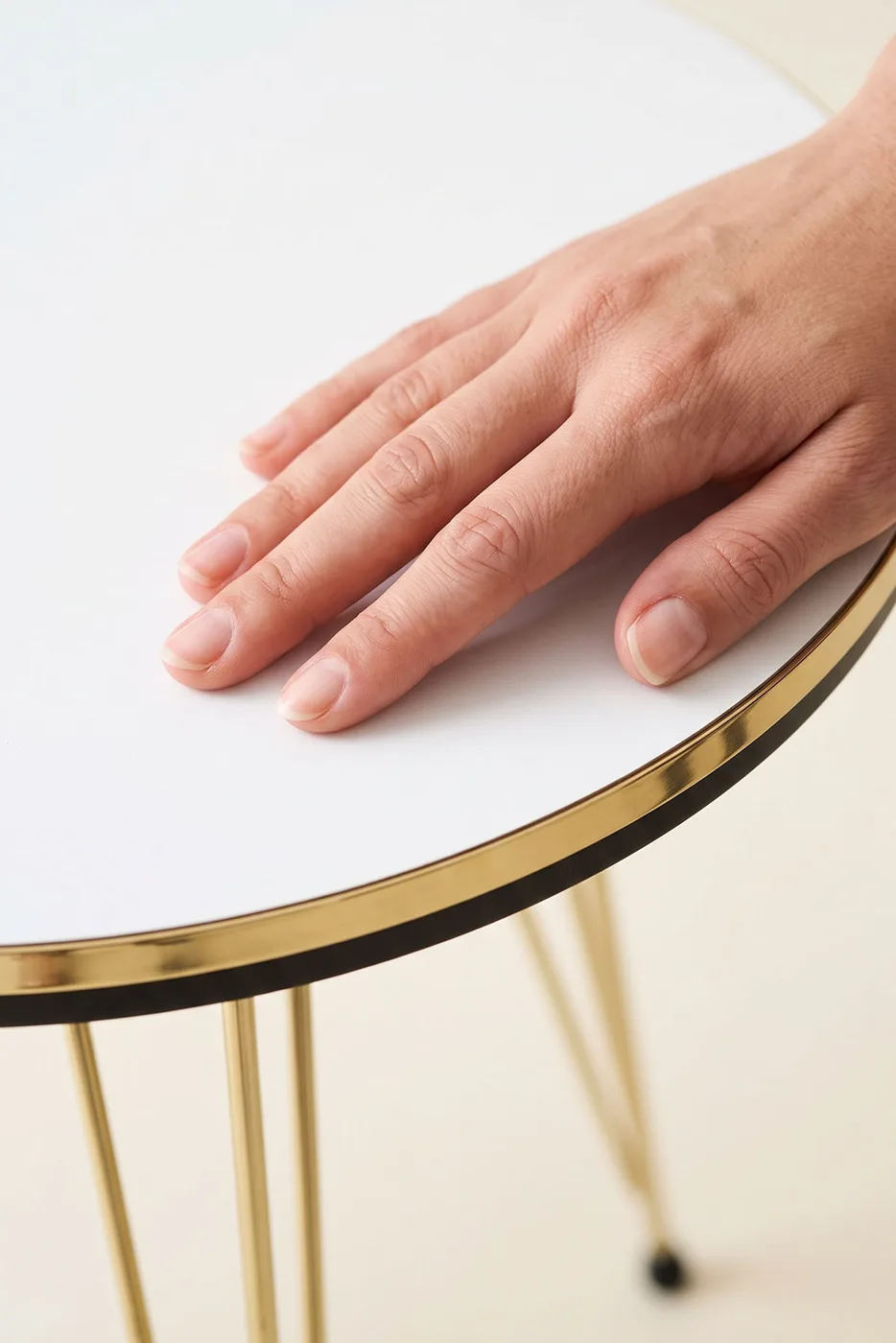 Round Nesting Table Set Gold Wire Legs - White