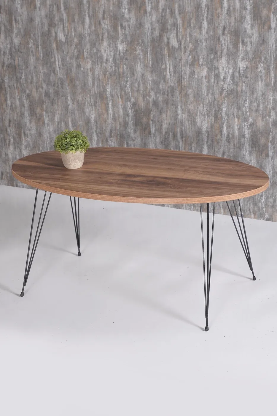 Ensemble de tables rondes 4 pièces à pieds filaires - noyer