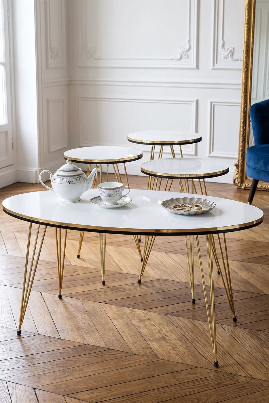 Ronde 4-delige mimisettafel met gouden draadpoten - wit marmerlook 1