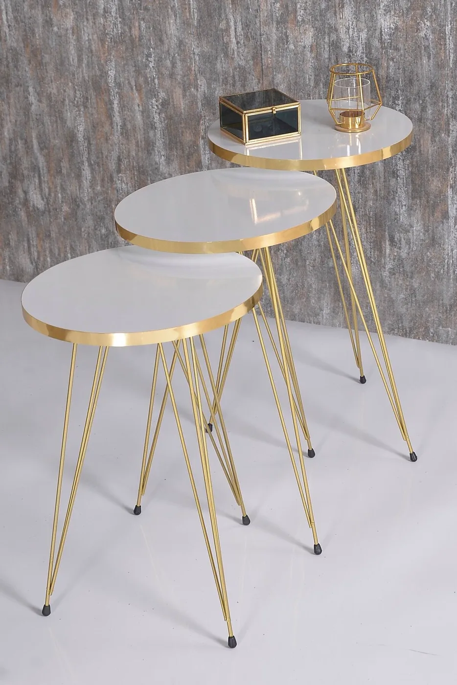 Round Nesting Table Set Gold Wire Legs - White
