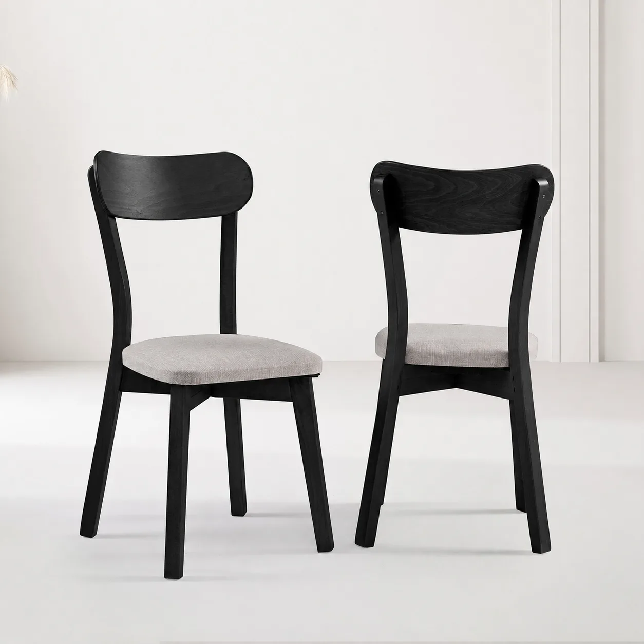 Izmir Chair Black HDR1329