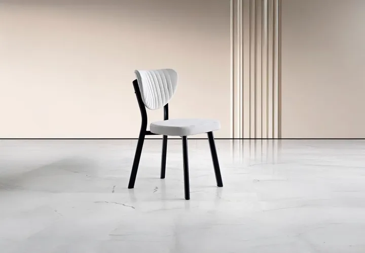 Extending Chair Black TN0644B