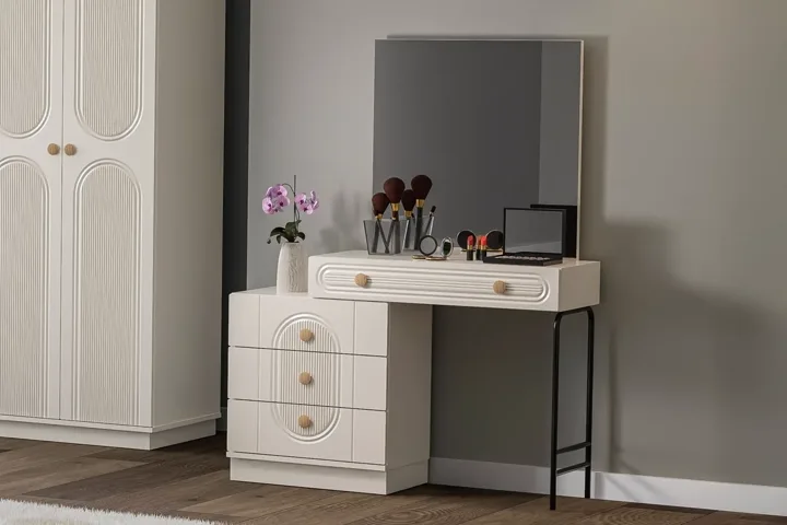Mira Chest of Drawers - Moonstone TN0122