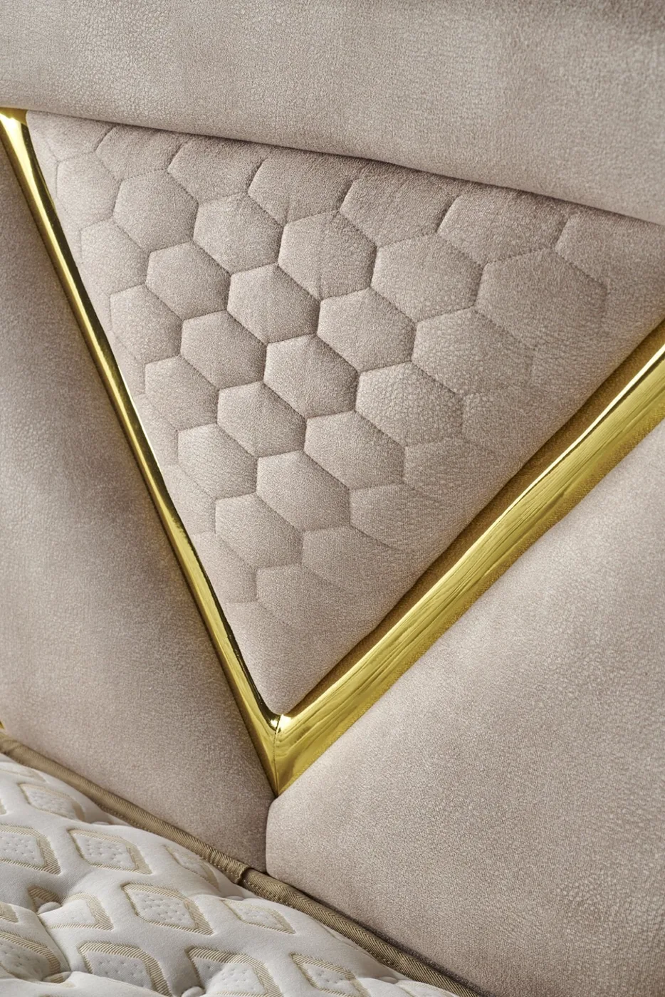 Niobe 150x200 Double Mattress, Divan Base, Headboard Set