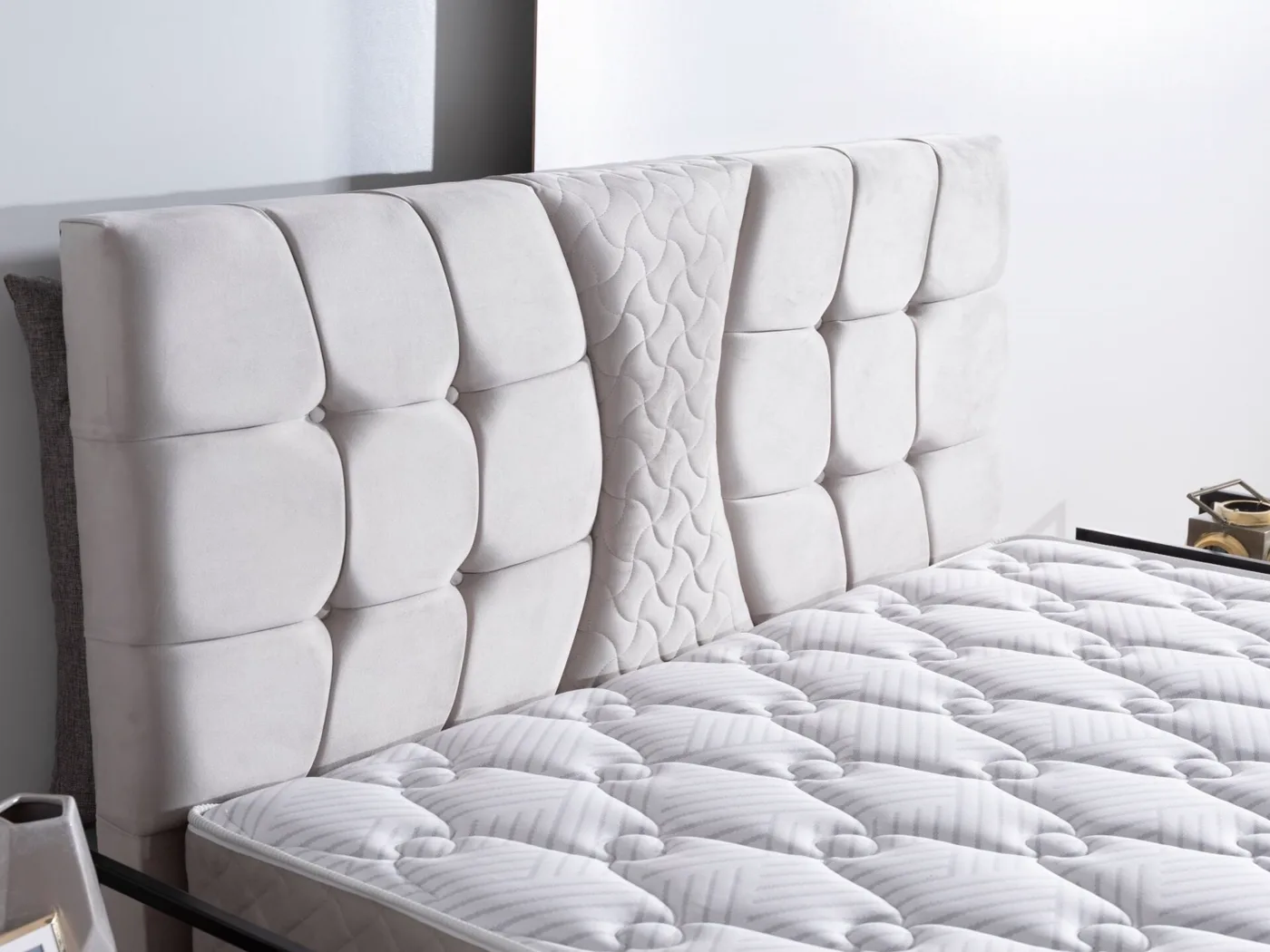 Kiamond Grey 160x200 Double Mattress, Divan Base & Headboard Set MBL1021