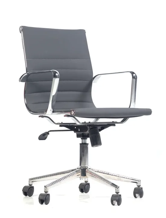 Detail Crome Staff Chair FSM1214
