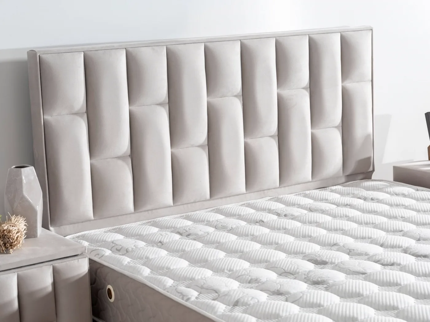 Malaga 90x200 Single Mattress, Divan Base & Headboard Set MBL1013