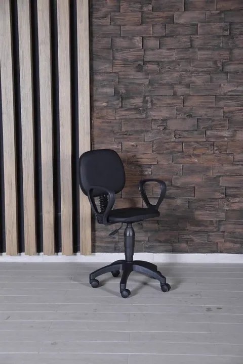 MD Secretary Chair Black U870