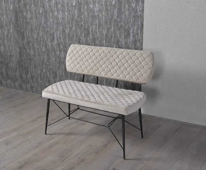 MD Quilted Backed Bench Cream U187