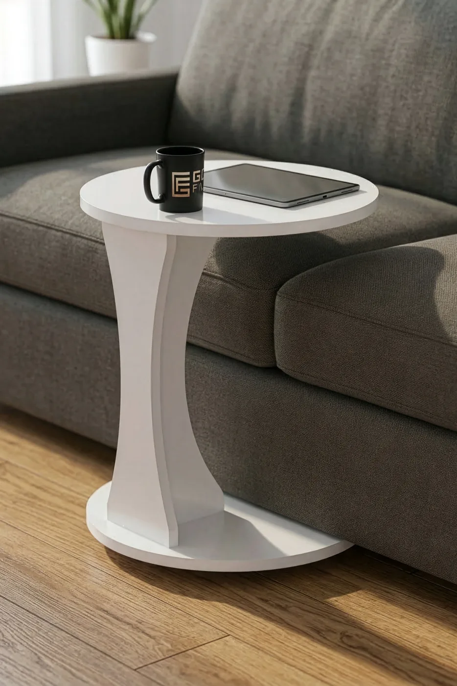 Classic Melamine-faced Chipboard C-Shape Round Side Table, White